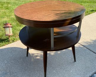 Mid Century Modern Accent Table $75.00