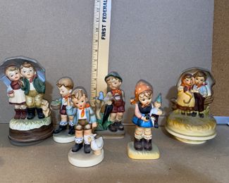 4 Figurines and 2 Music Boxes $12.00