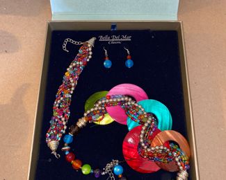 Bella Del Mar Set $10.00