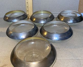 Dorothy Thorpe Silver Rimmed Bowls $30.00