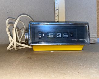 Sankyo Digi-Glo Clock $20.00