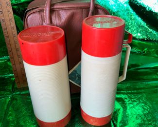 Aladdin Thermoses with Bag $12.00