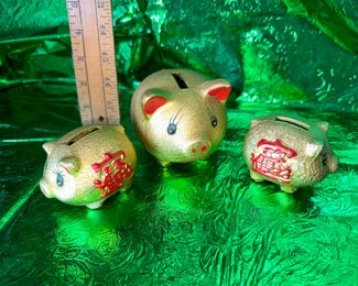 3 Piggy Banks $8.00