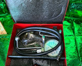 Snap On Pressure Gauge $32.00