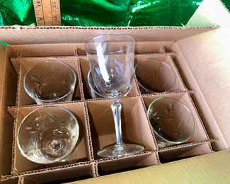 Libbey 6 Glass Set New in Box $12.00