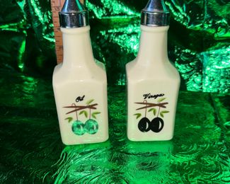 Oil and Vinegar Set $6.00