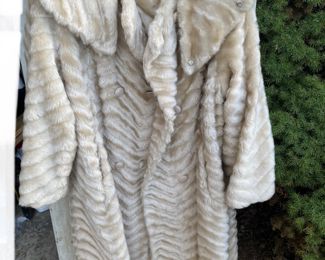 Faux Fur (no Size) $15.00