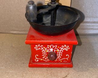 Mini fake coffee grinder $4.00
