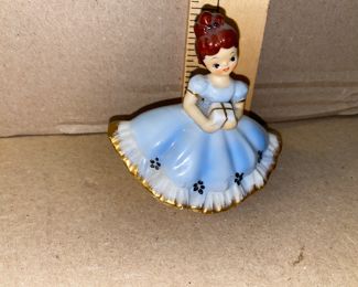 Girl with Present $6.00