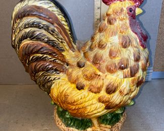 Chicken Cookie Jar, Needs a good washing $14.00