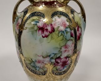 NIPPON HAND PAINTED PORCELAIN VASE. UNSIGNED