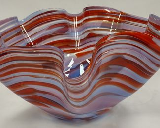SCOTT LEIBOWITZ FREE FORM ART GLASS BOWL.