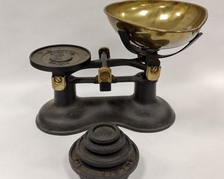 VICTOR ENGLAND BALANCE SCALE