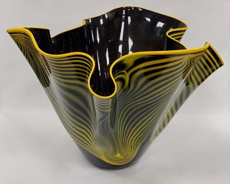 DAN BERGSMA FREE FORM ART GLASS VASE