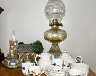 Church figure, oil lamp, tea set