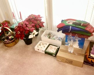 Christmas decor, pumpkin in box