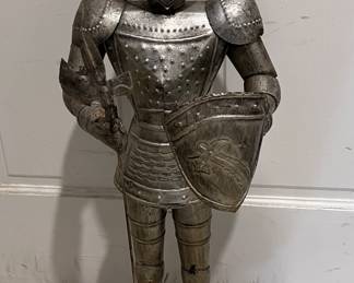 Small metal knight 