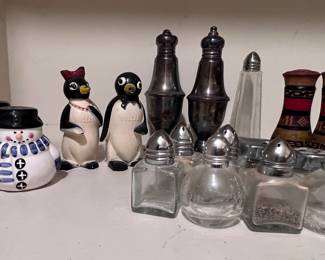 Salt & pepper shakers