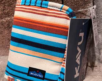Kavu wallet (new with tags)