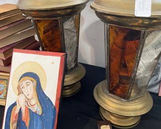 Antique glass and brass lanterns, Retablos