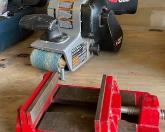 Porter cable electric sander