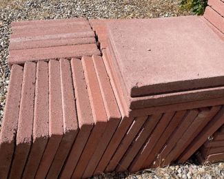 Stepping stones/pavers