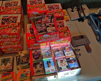 1989-1990 Topps baseball cards loose and sealed packages