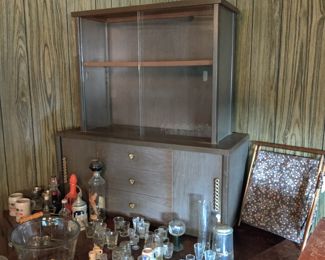vintage table top bar and vintage barware