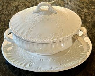 Soup Tureen & Underplate