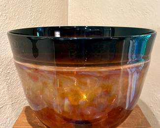 Signed Mad River Glass Gallery, VT Bowl