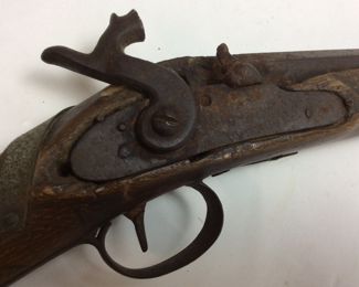 ANTIQUE BLACK POWDER MUSKET