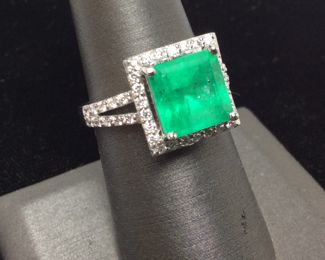 PLATINUM COLOMBIAN EMERALD & DIAMOND RING, SIZE 7.5, 3.3ct EMERALD, .93ct DIAMONDS, 8.5g, AIGL APPRAISAL $27,000, 