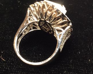 14KT GOLD EMERALD & DIAMOND RING, SIZE 7,
9.4ct EMERALD,.9ct DIAMONDS, 11.6g,
GGA APPRAISAL $22,630, 