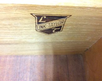  LINK-TAYLOR MAHOGANY DRESSER
