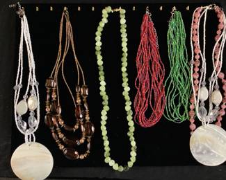 ASSORTED COSTUME JEWELRY, BRACELETS, EARRINGS, BROOCHES, NECKLACES, SARAH COVENTRY, CAMEO PINS