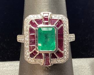 18KT WHITE GOLD EMERALD, RUBY & DIAMOND RING, SIZE 7, 1.18ct EMERALD, 1.37ct RUBIES, .31ct DIAMONDS, 5.6g,
GGA APPRAISAL $11,970, 