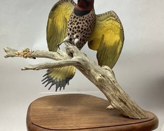 WOOD ‘N THINGS CARVED BIRD SCULPTURE