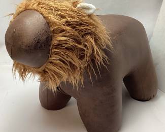  JOSHUA STEINBERG SAFARI OTTOMAN LION