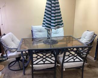 GLASS TOP OUTDOOR DINING SET w 6 CHAIRS