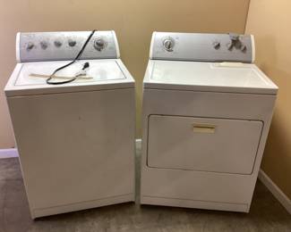 WHIRLPOOL WASHER & DRYER SET