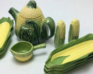 CORN POTTERY DISH  GROUP