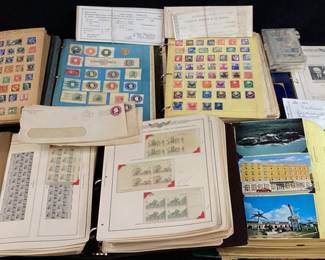 COLLECTIBLES, 6 BINDERS OF STAMPS