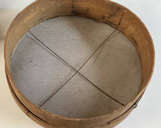 ANTIQUE WOODEN SIEVE