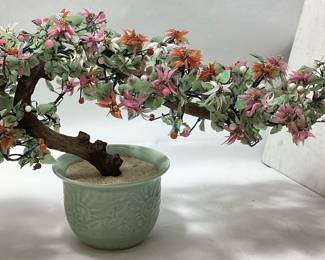 VTG. LARGE ORIENTAL JADE TREE, 25''