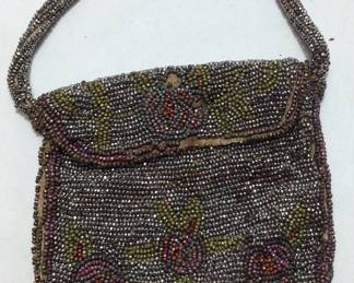 ANTIQUE VICTORIAN HAND BEADED PURSE