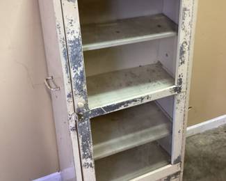 VTG. TOMS WHITE METAL STORAGE CABINET