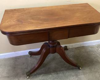 VTG. MAHOGANY FLIP TOP GAME TABLE