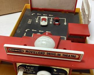 1959 MOVIELAND DRIVE IN THEATER TOY SET,