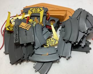 VINTAGE SLOT CAR TRACKS IDEAL,
