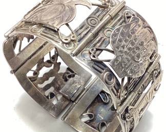 VTG. STERLING SILVER BANGLE BRACELET, 56.5 GRAMS, 7''L,